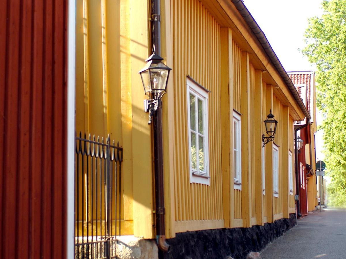 Gripsholms Vaerdshus Hotel Mariefred Exterior photo